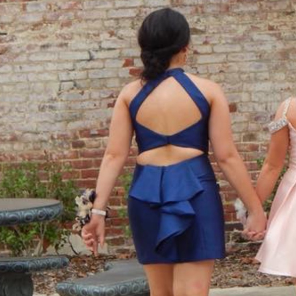 Short formal dress